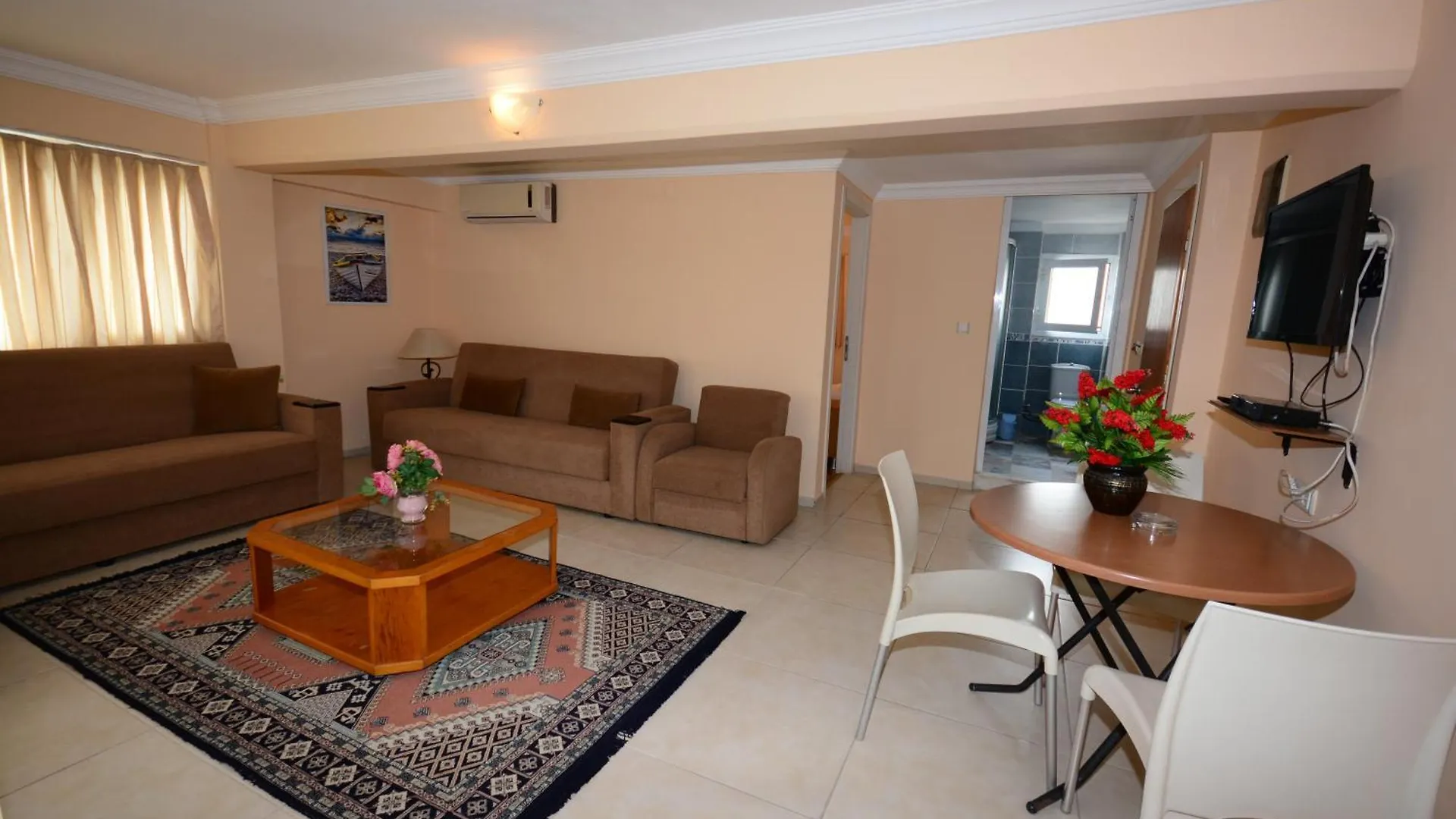 קוסדסי Deniz Apart Hotel